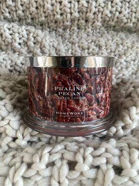 HomeWorx Praline Pecan Scented Candle - Rich Brown